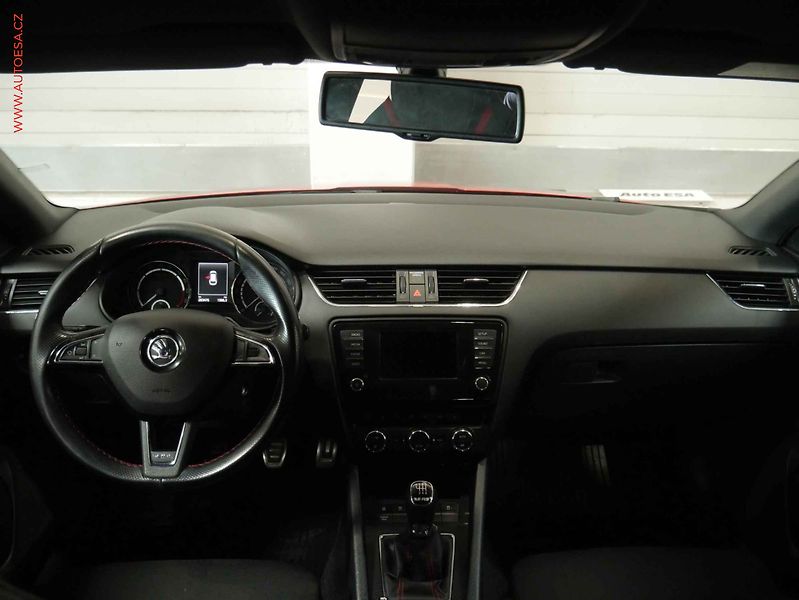 Škoda Octavia (2014) 2.0TDi, 2.maj, RS, Bixen, AC - fotka 8 z 21