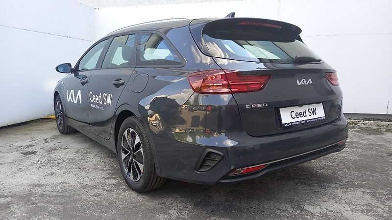 Kia Ceed SW (2024) 1,5 T-GDi SPIN 103kW - fotka 4 z 12