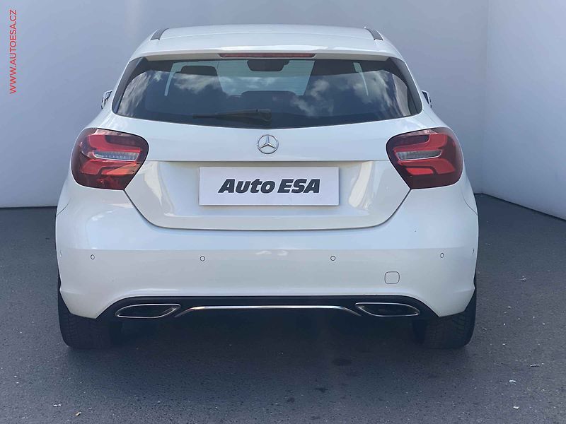Mercedes-Benz Třídy A (2016) 1.6i A180, LED, navi - fotka 5 z 18