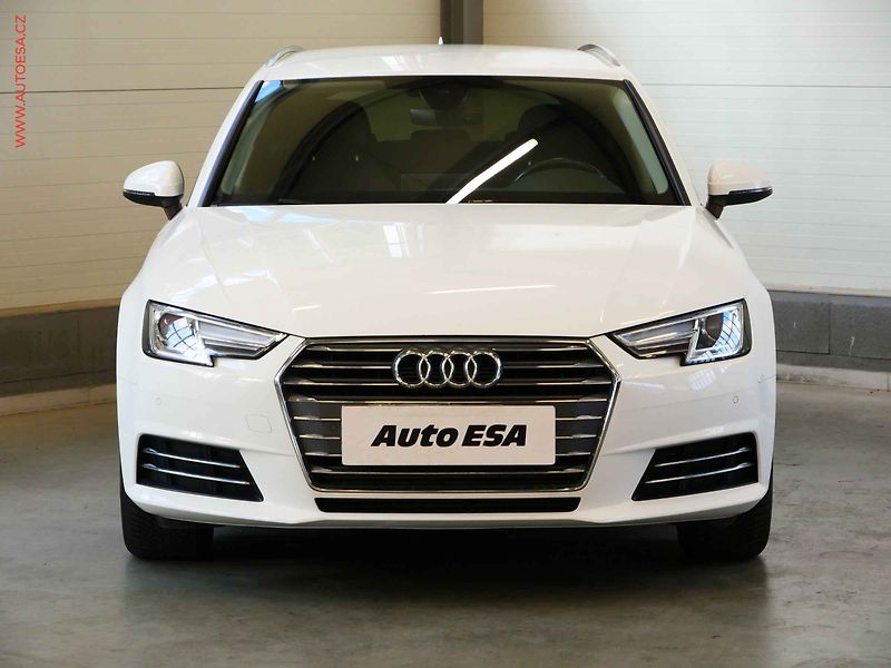 Audi A4 (2017) 2.0TFSi, xenon, autoAC - fotka 2 z 23