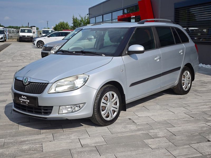 Škoda Fabia (2010) 1,2 TSI 77 KW Ambiente - fotka 1 z 28