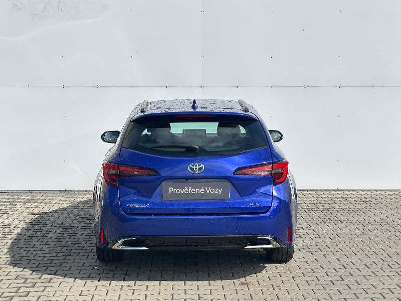 Toyota Corolla 1.8 HSD e-CVT Comfort Tech - fotka 9 z 26