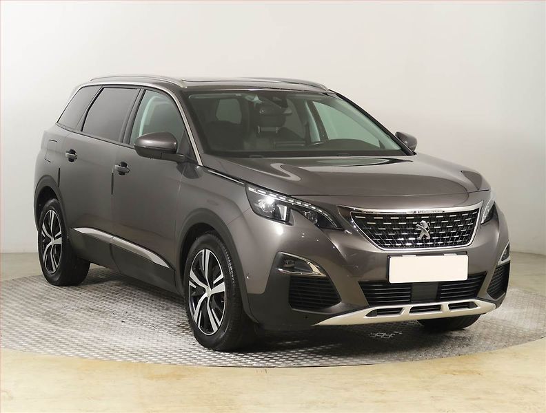 Peugeot 5008 (2019) 1.5 BlueHDi - fotka 1 z 25