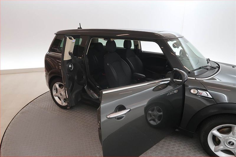 Mini Clubman (2013) Cooper SD, Automat, Navi - fotka 18 z 20