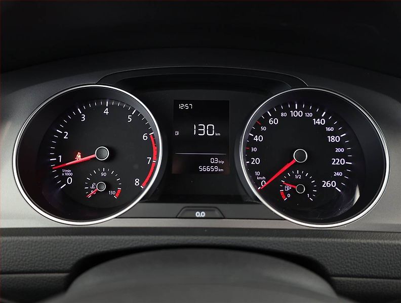Volkswagen Golf (2014) Comfortline 1.2 TSI - fotka 8 z 12