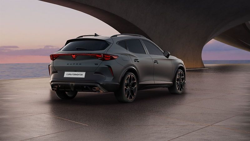 Cupra Formentor (2026) VZ5 2.5 TSI 390k DSG 4WD - fotka 3 z 7