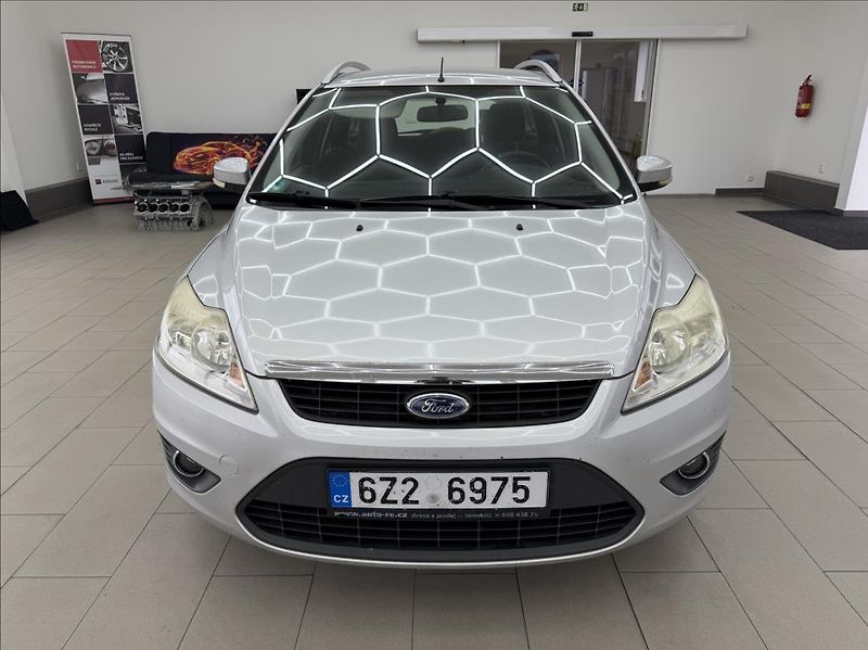 Ford Focus 1,6 i, Klima, 16V, 74kw, - fotka 8 z 24