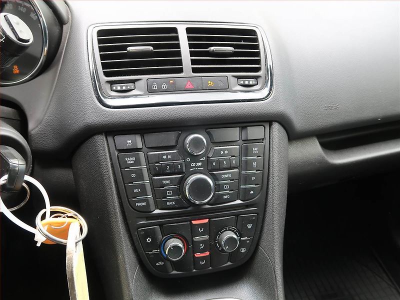 Opel Meriva (2012) 1.4 Turbo, nová STK - fotka 12 z 17