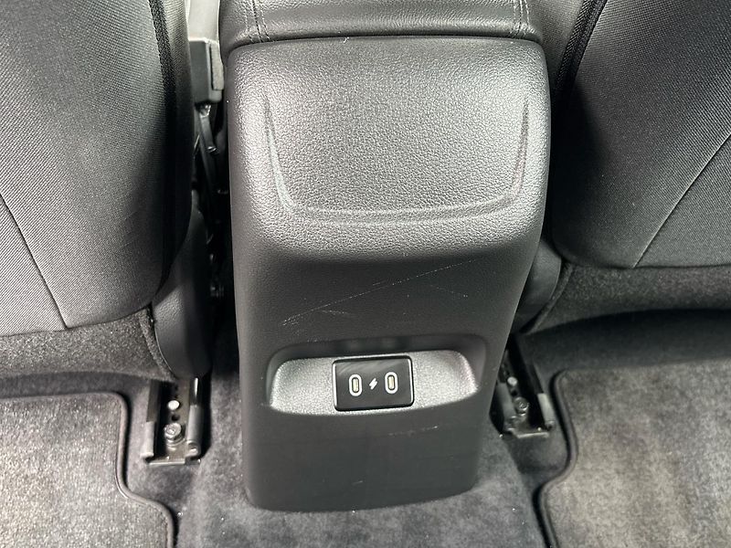 Hyundai i30 Smart DCT - fotka 22 z 26