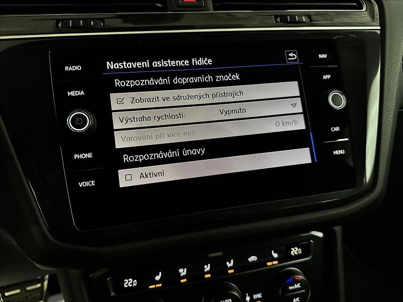 Volkswagen Tiguan Allspace 2.0TSI 140kW 4M FULL R-LINE - fotka 27 z 50