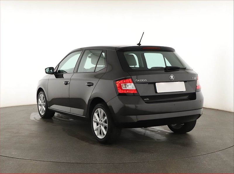 Škoda Fabia (2017) Style 1.0 TSI, Automat, ČR - fotka 4 z 18