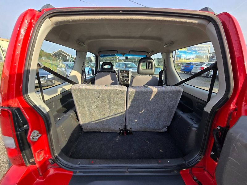 Suzuki Jimny (2006) 1.3 62KW 4x4 2006 - fotka 15 z 20