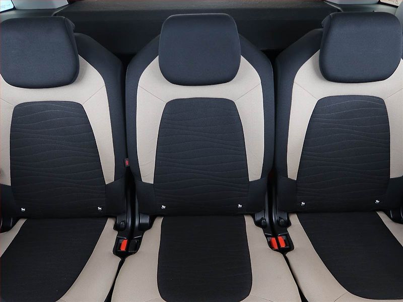 Citroën C4 Picasso (2017) 1.6 BlueHDi, Navi, Tempomat - fotka 10 z 18