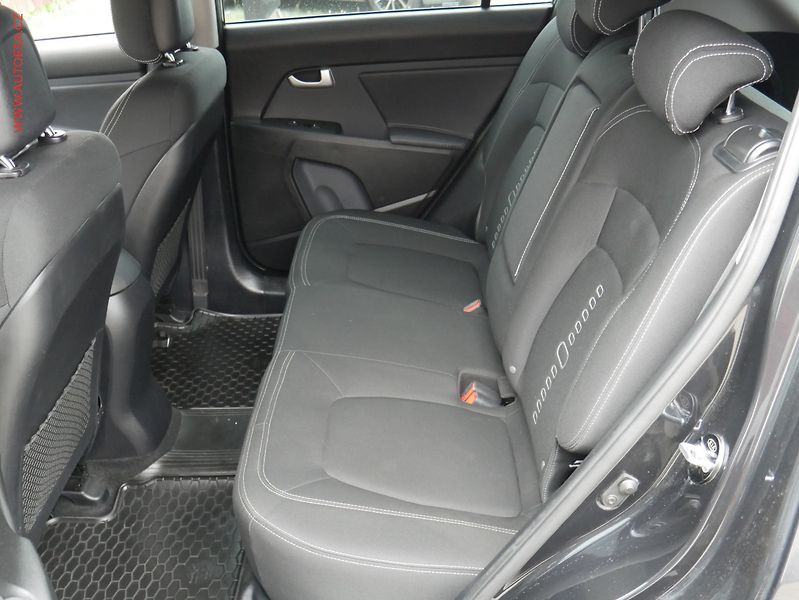 Kia Sportage (2014) 1.6i, ČR, autoAC - fotka 10 z 21