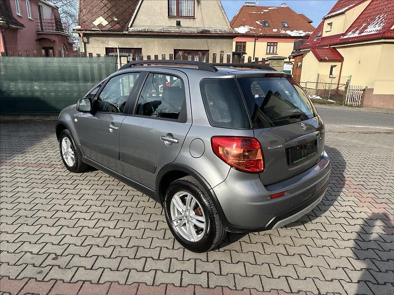 Suzuki SX4 1,6 4x4 1.majitel - fotka 7 z 18