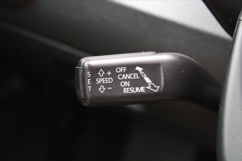 Volkswagen Passat 2,0 TDI  ČR,AUTOMAT,4x4,TAŽNÉ - fotka 19 z 29
