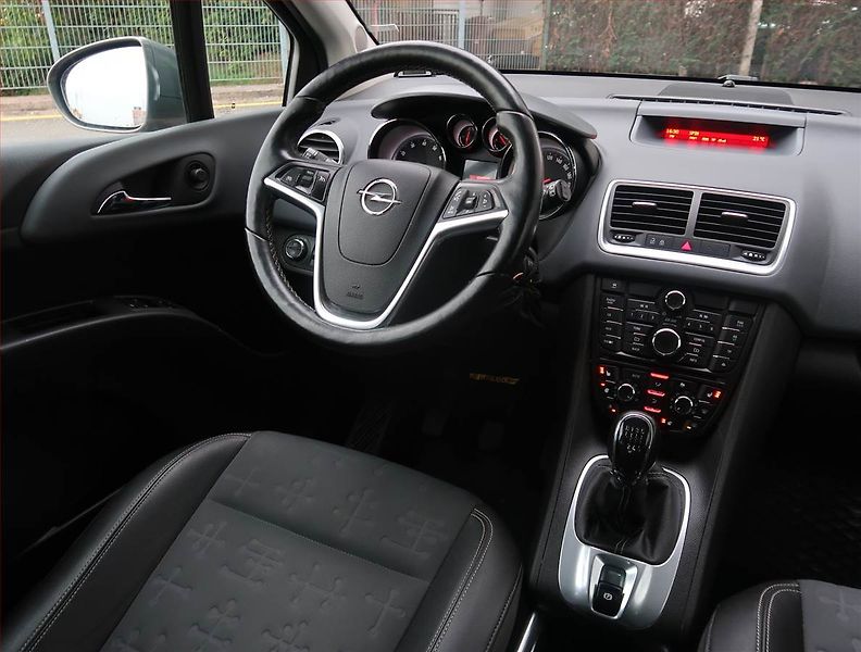 Opel Meriva (2013) 1.4 Turbo, ČR,1.maj - fotka 7 z 17