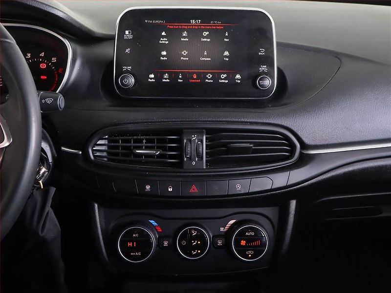 Fiat Tipo (2017) 1.4 T-Jet, Serv.kniha, Navi - fotka 12 z 22