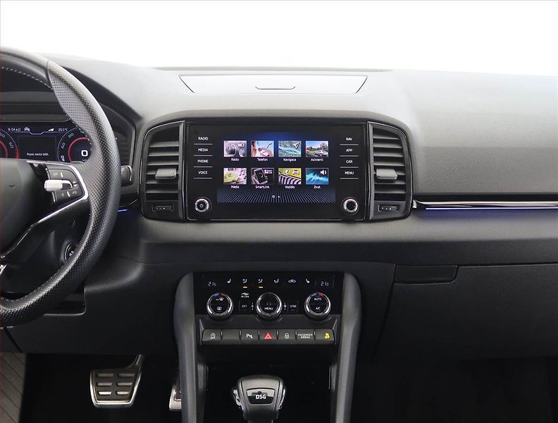 Škoda Karoq (2021) Sportline 1.5 TSI, digi klima - fotka 12 z 28