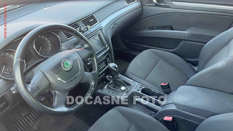 Škoda Superb (2012) 2.0TDi, ČR - fotka 3 z 3