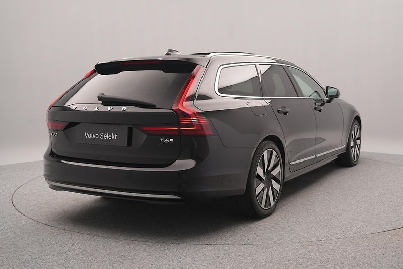 Volvo V90 T6 AWD RECHARGE BRIGHT PLUS  - fotka 11 z 46