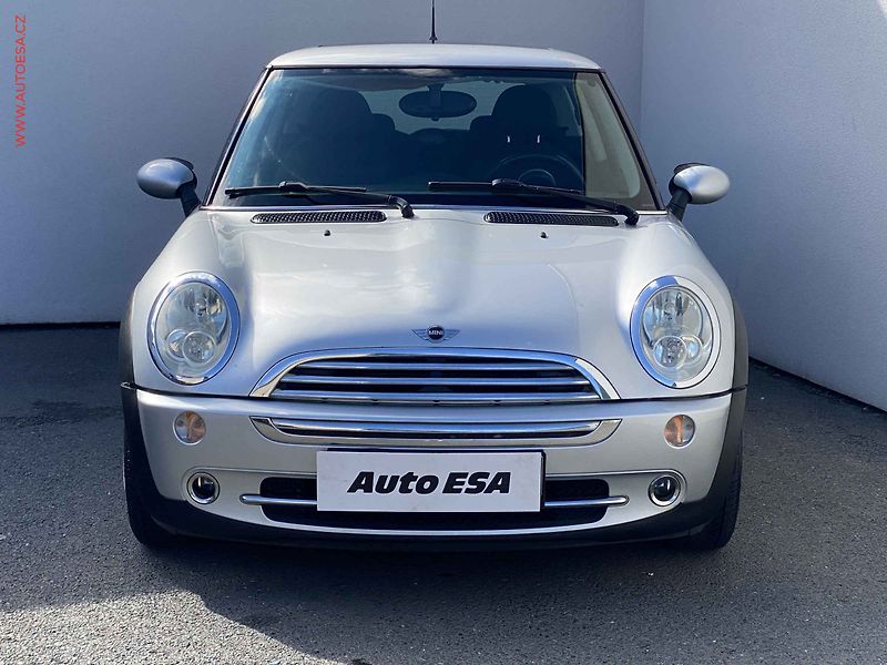 Mini One (2005) 1.6i, Panor, AC - fotka 2 z 15