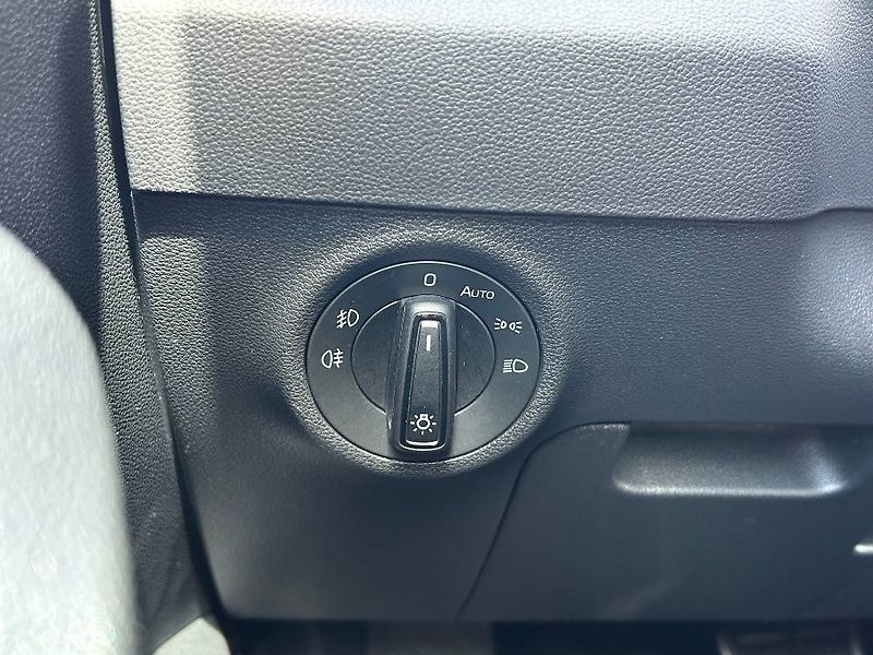 Škoda Karoq 2,0TSI 140kW Sportline 7DSG 4x - fotka 24 z 28