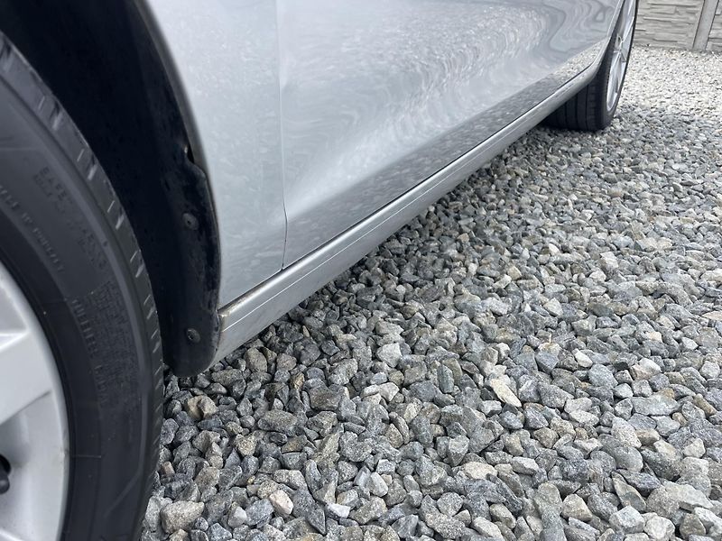 Volkswagen Golf 1.6TDi 105PS  6 HIGHLINE TOP!! - fotka 21 z 176
