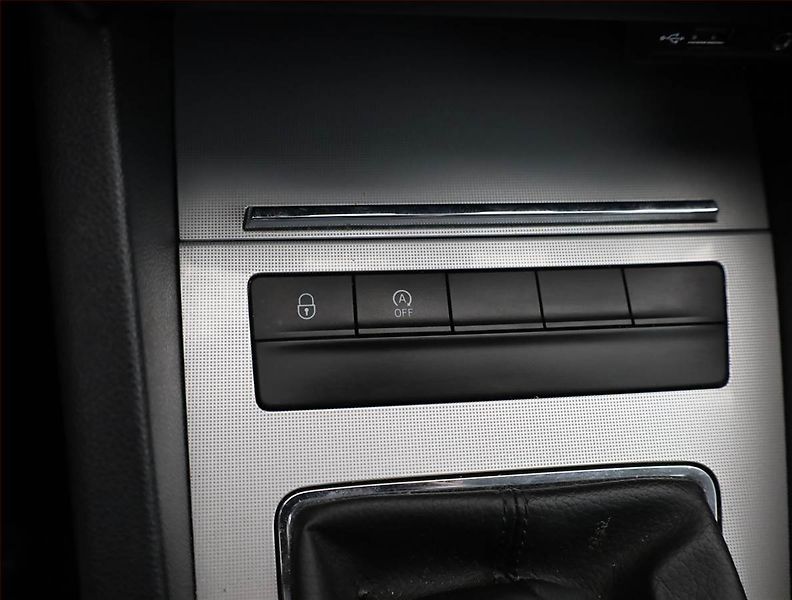 Škoda Octavia (2013) Ambition 1.2 TSI, Serv.kniha - fotka 10 z 17