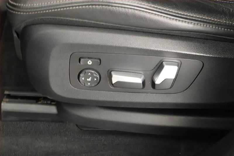 BMW X5 (2020) xDrive45e iPerf. - fotka 16 z 19