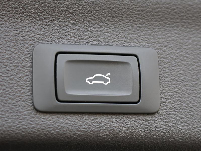 Audi A6 2,0 45 TFSI 180kW S tronic DPH - fotka 11 z 33