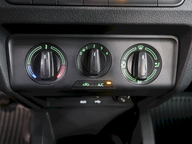 Škoda Fabia (2018) AMBITION PLUS 1.0TSI 81KW - fotka 23 z 31