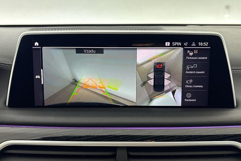 BMW Řada 7 740d xDrive - fotka 22 z 29