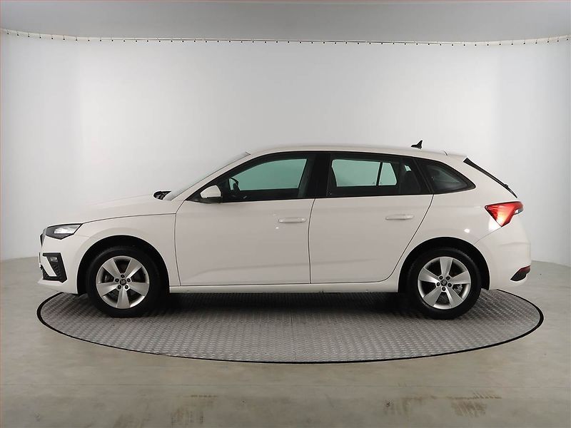 Škoda Scala (2025) Selection 1.0 TSI, Serv.kniha - fotka 3 z 17