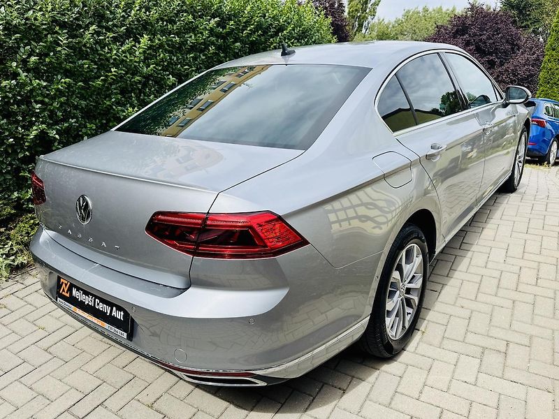 Volkswagen Passat (2020) 1,4TSi GTE 160kW HYBRID HIGHLI - fotka 5 z 24