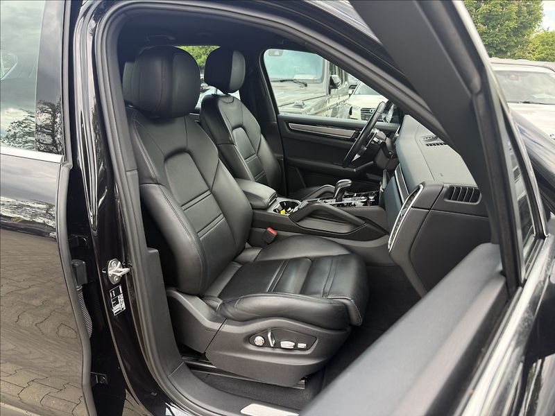 Porsche Cayenne 3.0 V6 Sport chrono - fotka 7 z 26