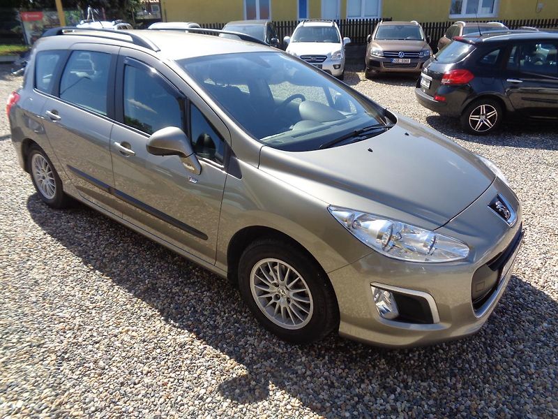 Peugeot 308 1,4 - fotka 1 z 18