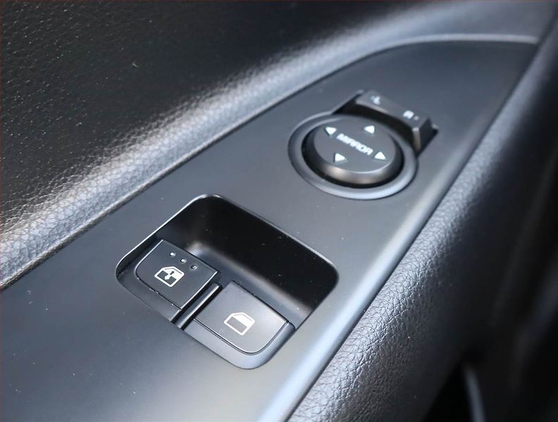 Kia Rio (2017) 1.4 CVVT, Serv.kniha, Tempomat - fotka 15 z 17