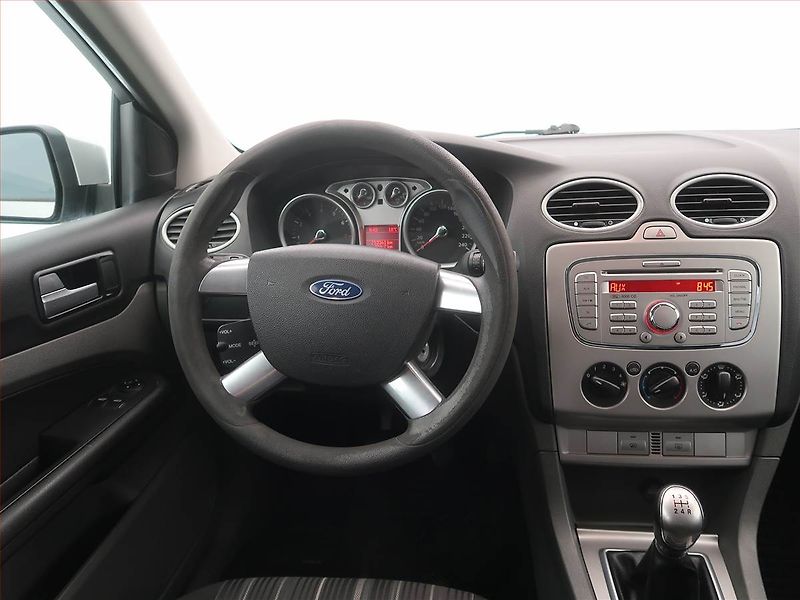 Ford Focus (2008) 1.6 16V, jezdí dobře - fotka 7 z 14