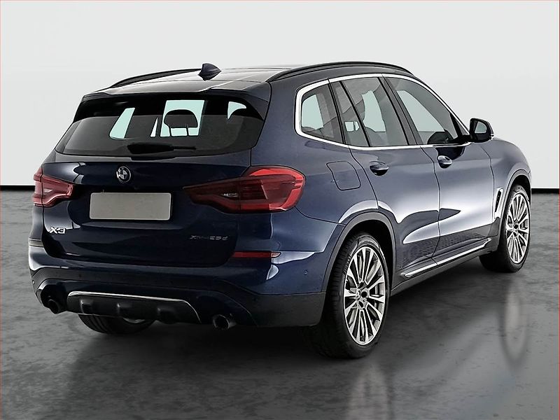 BMW X3 (2018) Luxury line xDrive25d - fotka 5 z 19