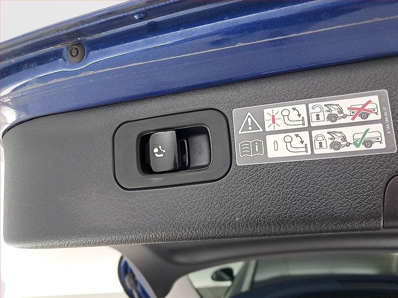 Mercedes-Benz Třídy C (2022) C 220 d 4MATIC - fotka 24 z 24