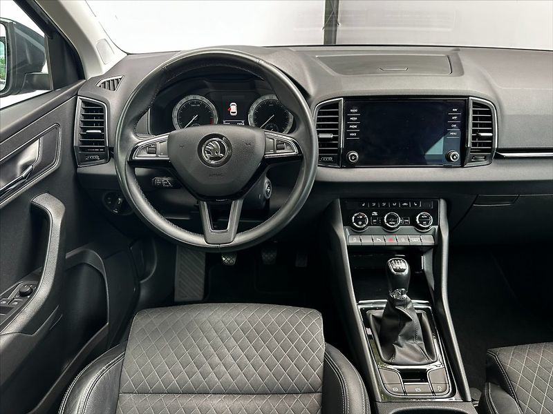 Škoda Karoq 1,6 TDI 85kW STYLE CZ-SERVIS!! - fotka 17 z 42