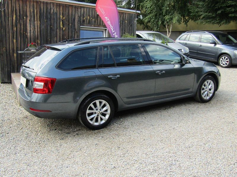 Škoda Octavia (2018) 1.6 TDI - fotka 10 z 43