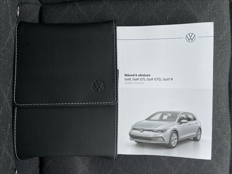 Volkswagen Golf 1,0 TSI Life Kamera KESSY - fotka 18 z 22
