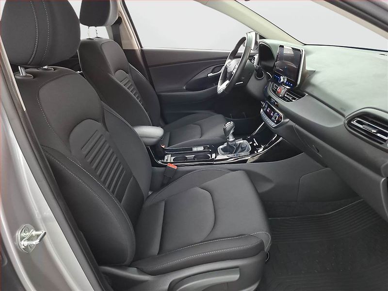 Hyundai i30 (2025) Style 1.0 T-GDI, Serv.kniha - fotka 9 z 21