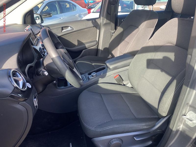 Mercedes-Benz Třídy B (2012) 1.6 i B180, Navi, kamera - fotka 9 z 18