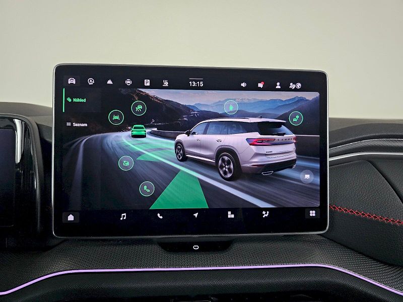 Škoda Kodiaq (2025) 2.0TSI RS 195kW DSG 7S PANORAM - fotka 13 z 29
