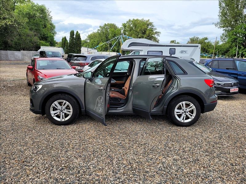 Audi Q3 1,5 TFSI,S-tronic,TFT,kůže - fotka 17 z 50