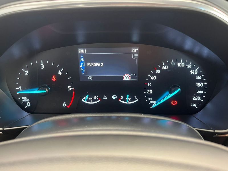 Ford Focus 2.0 EB Titanium manuál 110kW - fotka 52 z 76