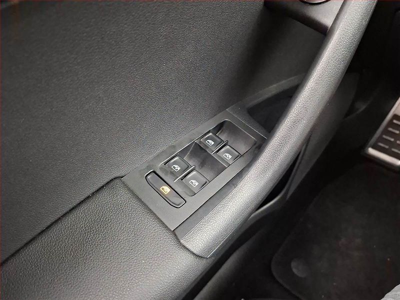 Škoda Octavia (2017) 1.4 TSI, Automat, Navi - fotka 16 z 17